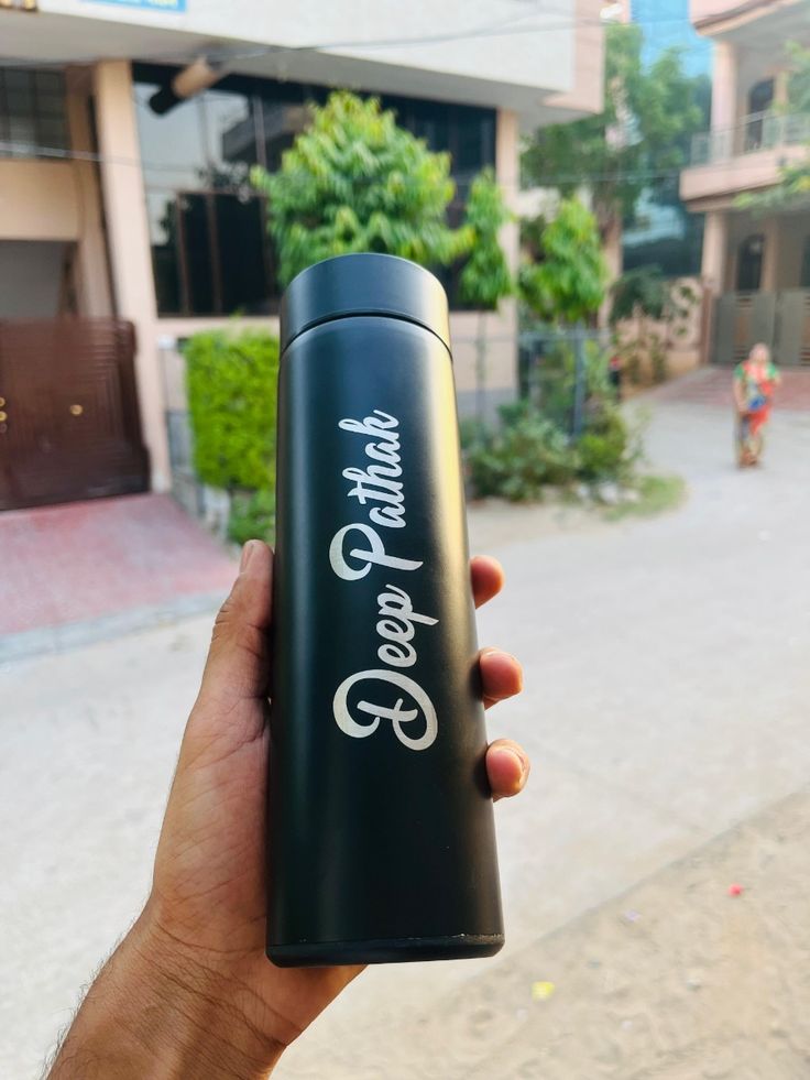 Tempreture Bottel Name Customized Black